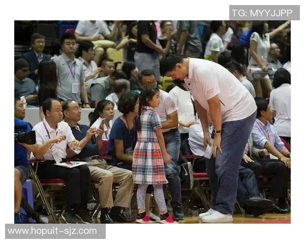 姚莉姚明携手共创篮球传奇故事展现家庭与运动的完美结合 姚莉姚明携手共创篮球传奇故事展现家庭与运动的完美结合