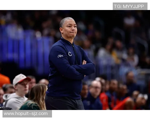 快船主帅批评球队表现,球员态度引发争议:输球背后的深层次问题 快船主帅批评球队表现,球员态度引发争议:输球背后的深层次问题